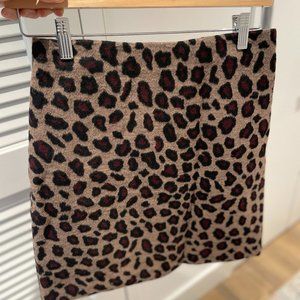 Ann Taylor (Size 0) Leopard Print Knee Length Skirt